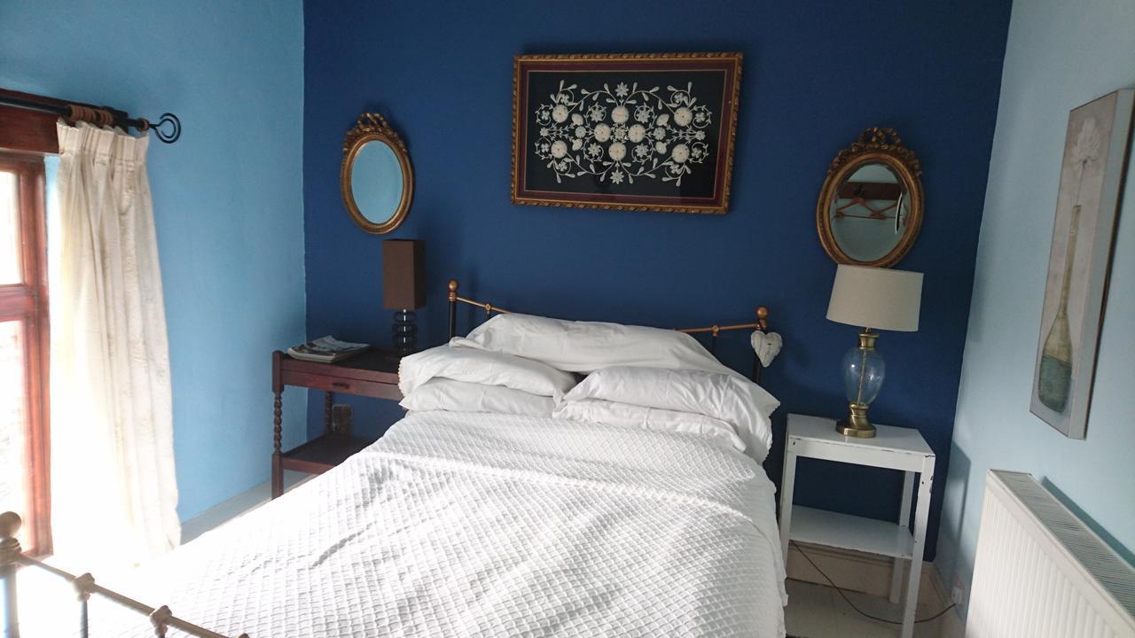 Middle Mill Bed and Breakfast Kidwelly Exteriör bild