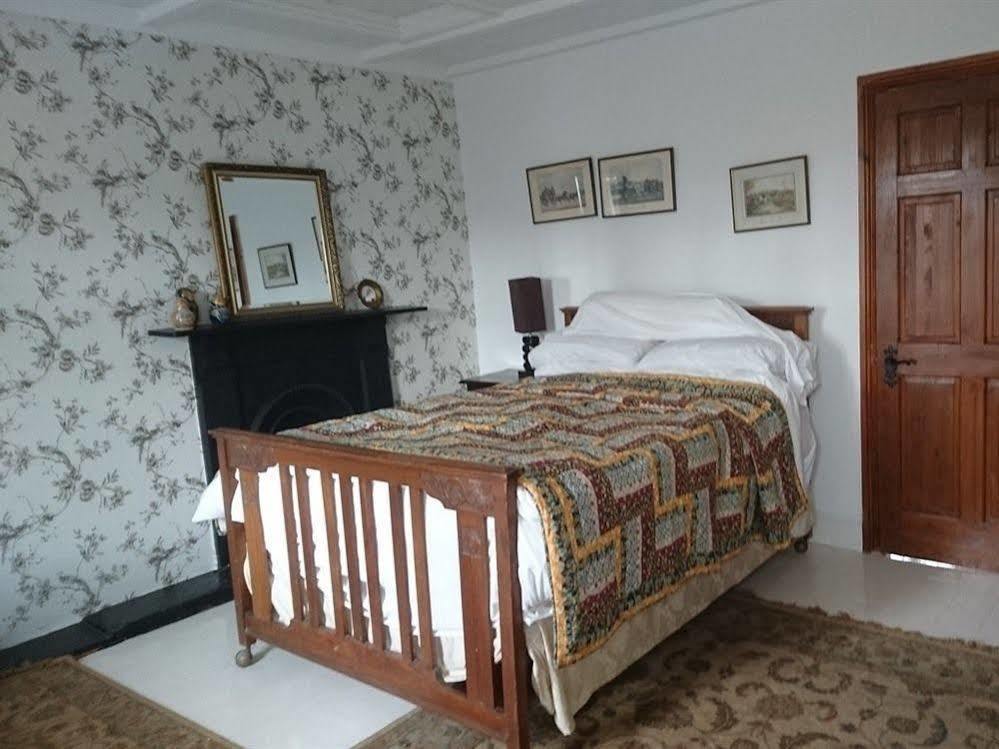 Middle Mill Bed and Breakfast Kidwelly Exteriör bild